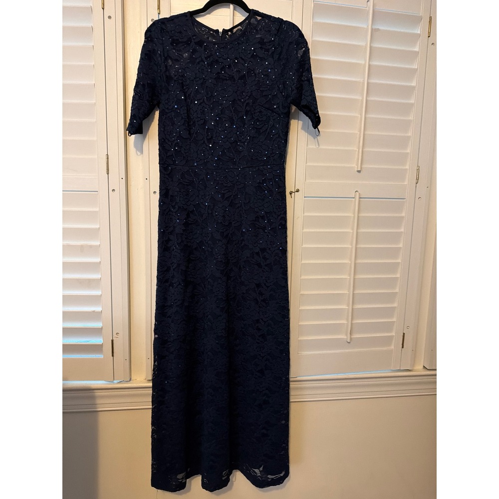 Leslie Fay long dress lace size 4